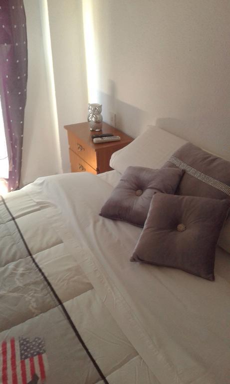 Comet Suites Almona Granada Quarto foto