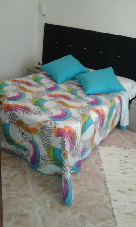 Comet Suites Almona Granada Quarto foto