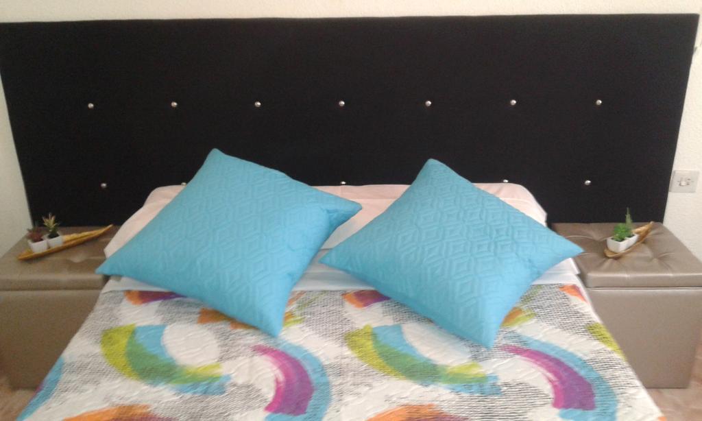 Comet Suites Almona Granada Quarto foto